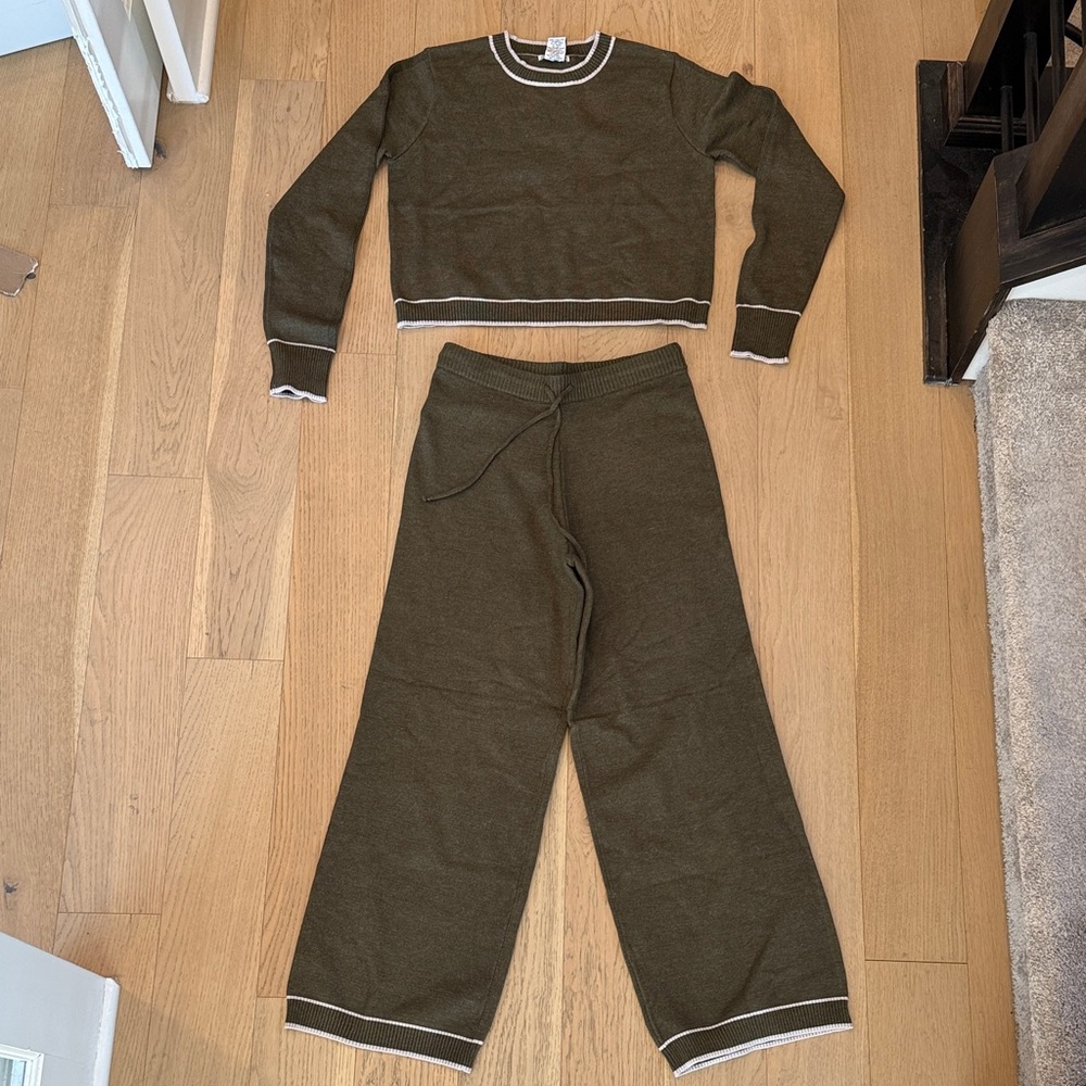 Sweet Romeo Olive Green Sweater Set
